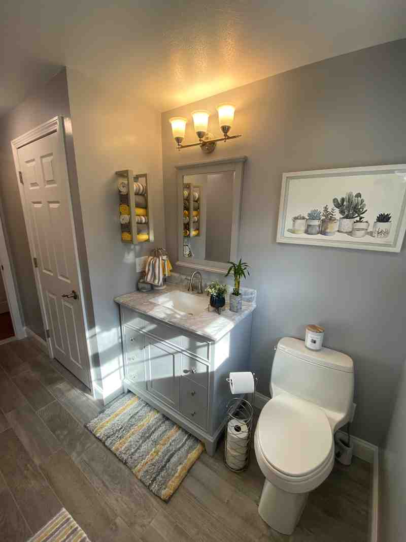 Finding a Bathroom Remodeling Contractor: Tips and Best Practices Finding a Bathroom Remodeling Contractor: Tips and Best Practices